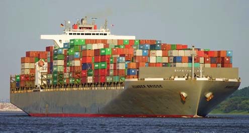 Container ship loaded with shipping containers